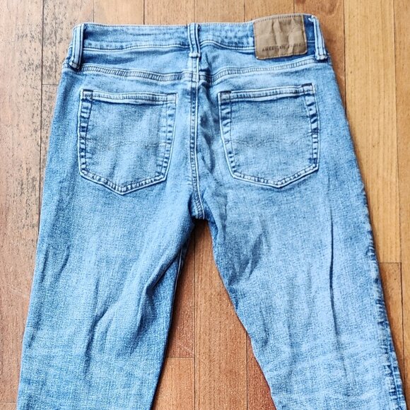 American Eagle Outfitters Light Wash Slim Straight Leg Jeans Size 29 x 34 - Picture 10 of 16
